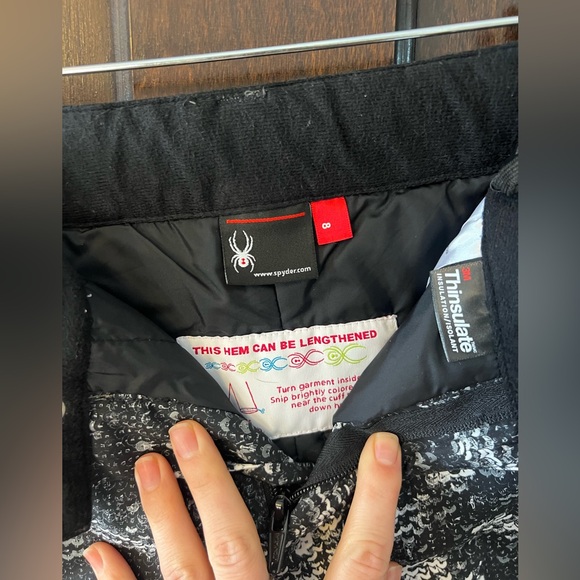 Kids Spyder Ski Pants Size 8, excellent condition. Super cute and stylish. - Picture 6 of 15